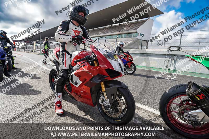 motorbikes;no limits;peter wileman photography;portimao;portugal;trackday digital images